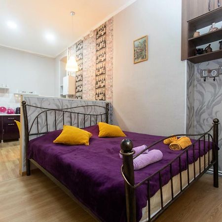 Minimalist Studio Walking Distance To City Centre Apartment Tbilisi Luaran gambar