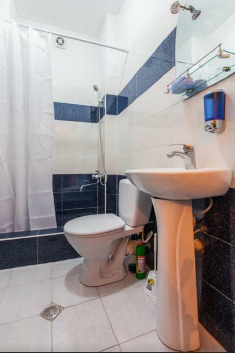 Minimalist Studio Walking Distance To City Centre Apartment Tbilisi Luaran gambar